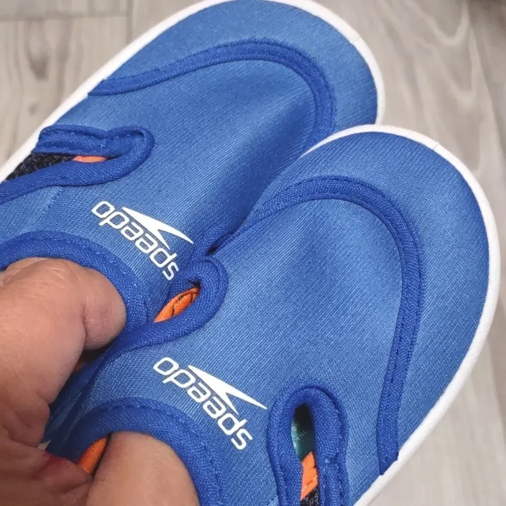(54-1409)   Speedo Toddler Shore Hybrid Water Shoes Sz S (5/6)